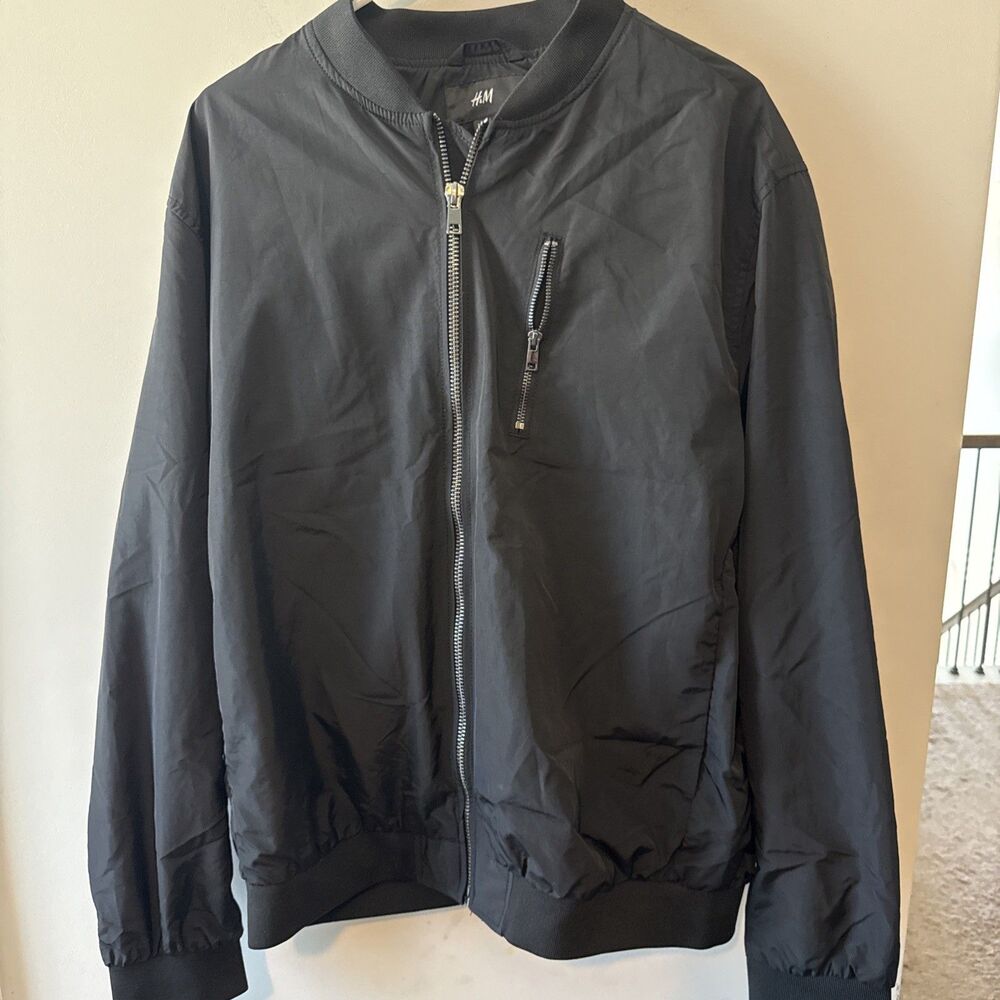 H&M Lightweight Bomber Jacket Size Large Wind Breaker
